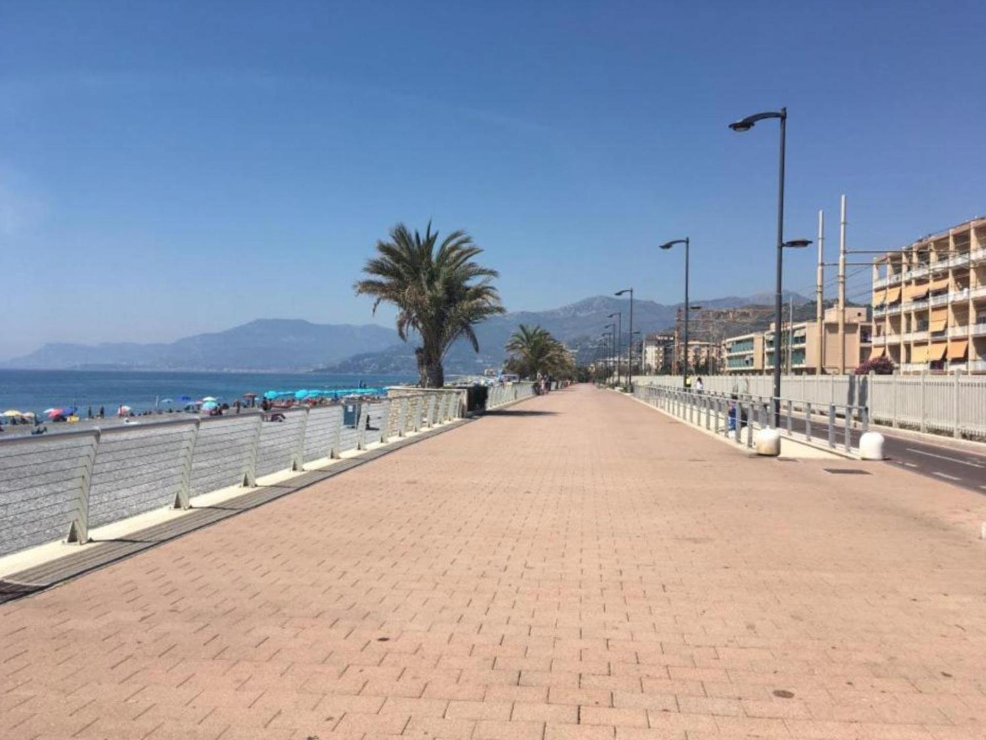 Casa Mare - 250M Dalla Spiaggia Daire Vallecrosia Dış mekan fotoğraf